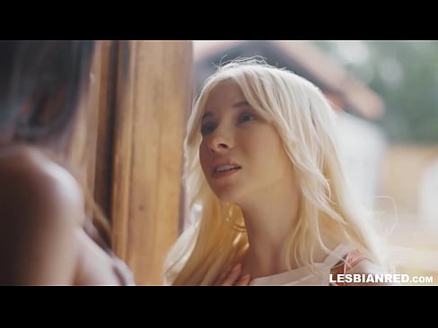 ❤️ دختر چند ماه بعد به خانه می آید و در نهایت بیدمشک نامادری اش را می خورد ❤ فقط پورنو در ما